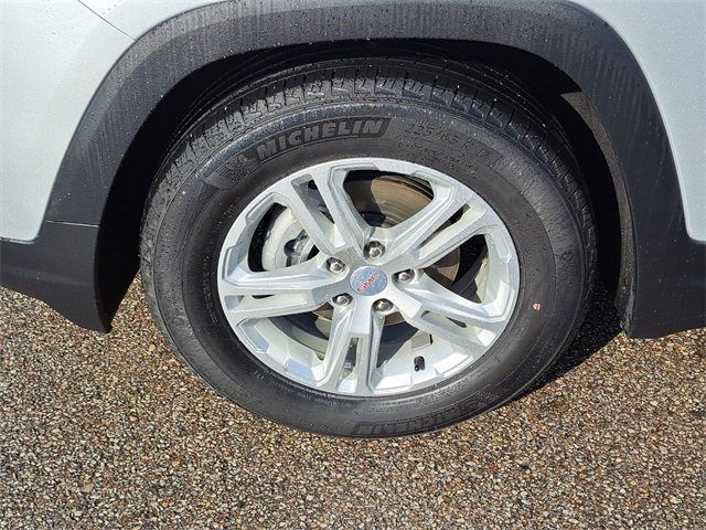 Used 2022 GMC Terrain SLE w/ Driver Convenience Package image 9