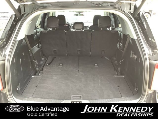 Certified 2023 Ford Explorer XLT w/ Equipment Group 202A AWD/4WD image 33