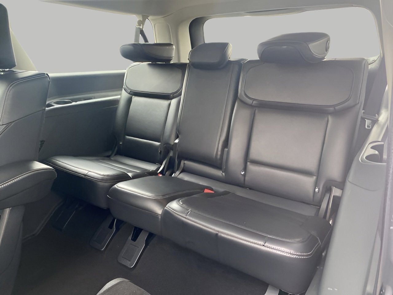 Certified 2025 Ford Expedition Max Platinum image 12