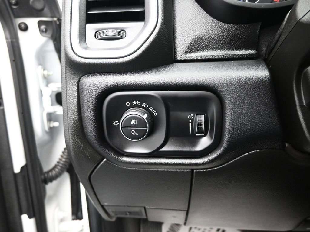 Used 2024 RAM 3500 Big Horn image 41