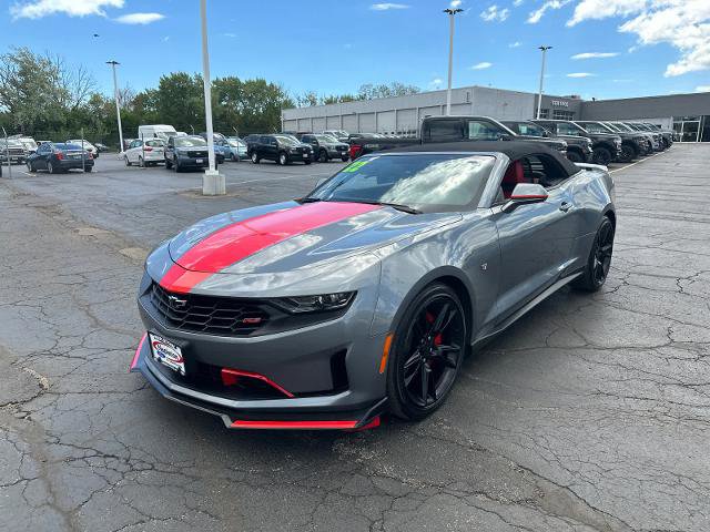 Used 2022 Chevrolet Camaro LT RWD image 4