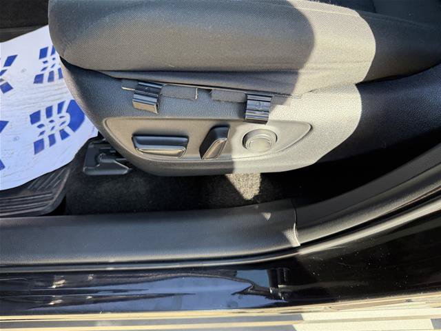 Used 2025 Toyota RAV4 XLE FWD image 13