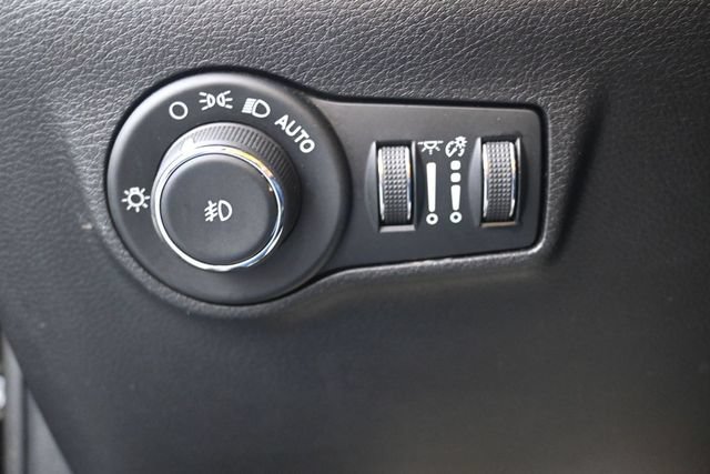 Used 2024 Jeep Compass Latitude AWD/4WD image 8