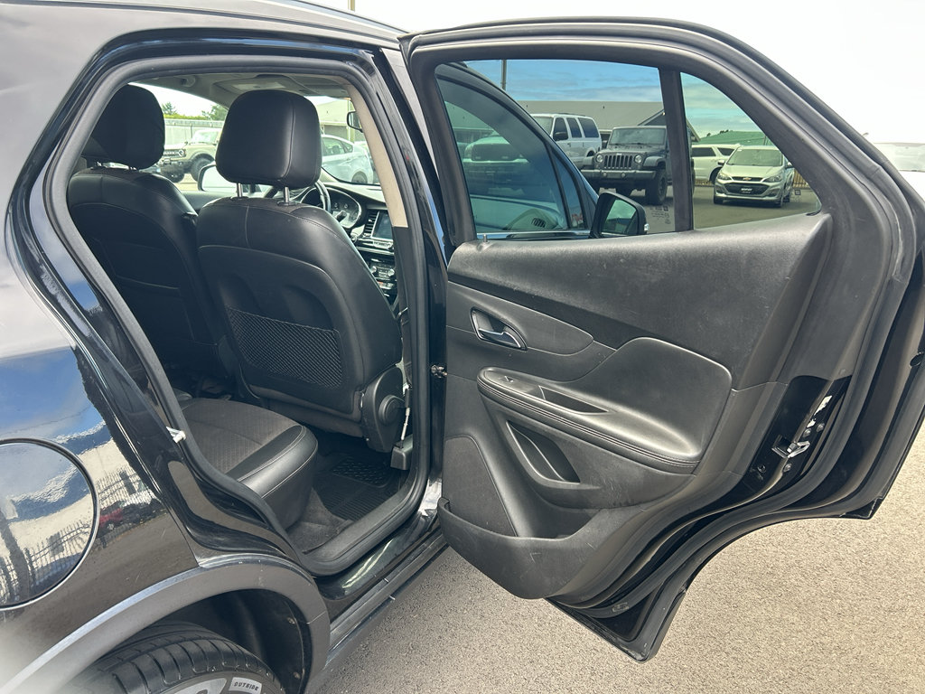 Used 2019 Buick Encore Preferred AWD/4WD image 28