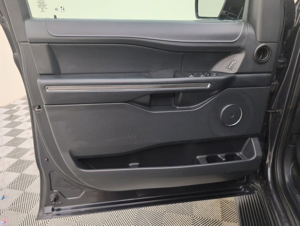 Certified 2022 Ford Expedition XLT RWD image 34
