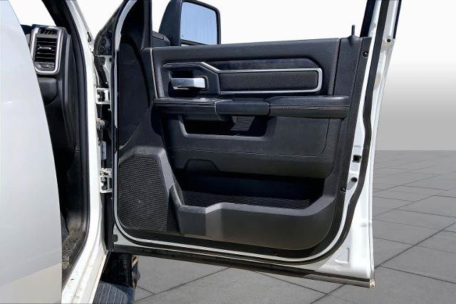 Used 2024 RAM 3500 Big Horn w/ Night Edition AWD/4WD image 22