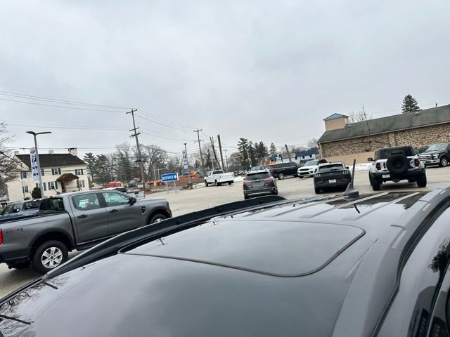 Certified 2020 Ford EcoSport SE image 32