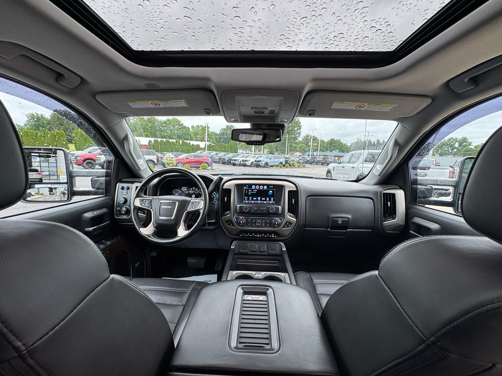 Used 2018 GMC Sierra 3500 Denali w/ Duramax Plus Package AWD/4WD image 19