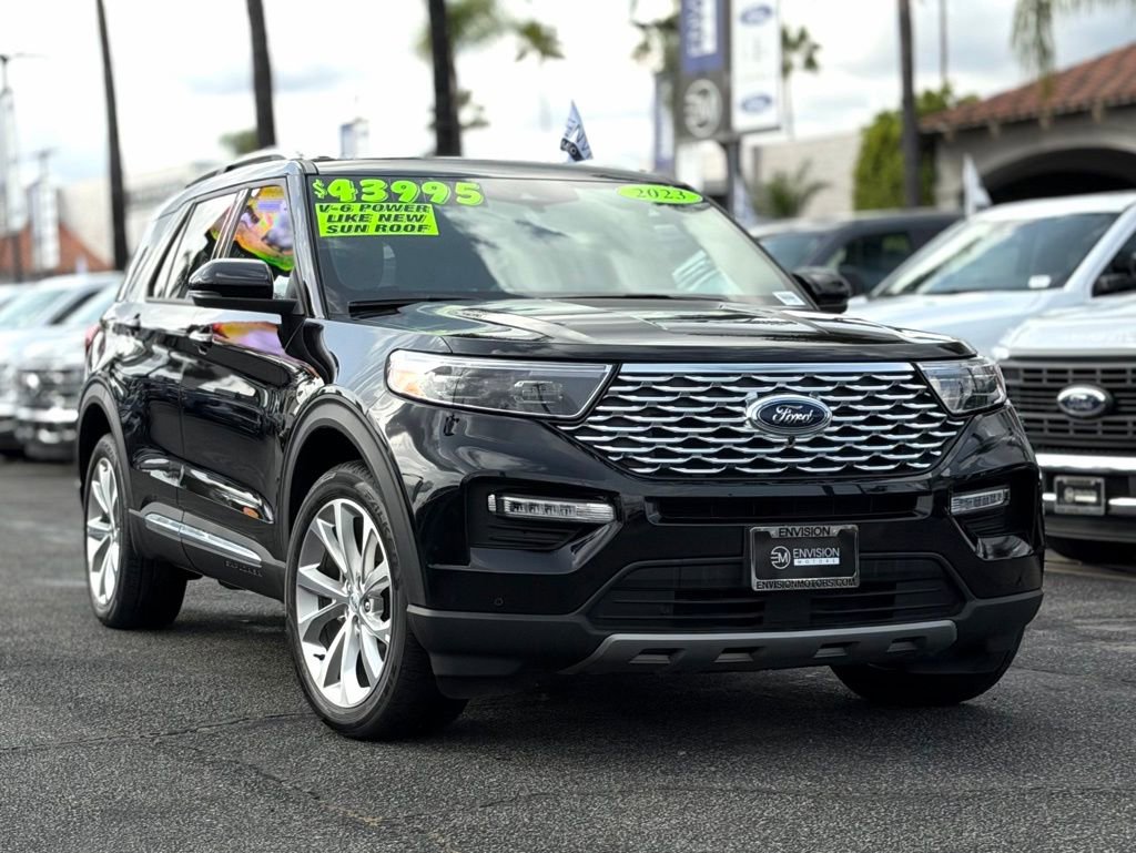 Certified 2023 Ford Explorer Platinum w/ Technology Package image 2