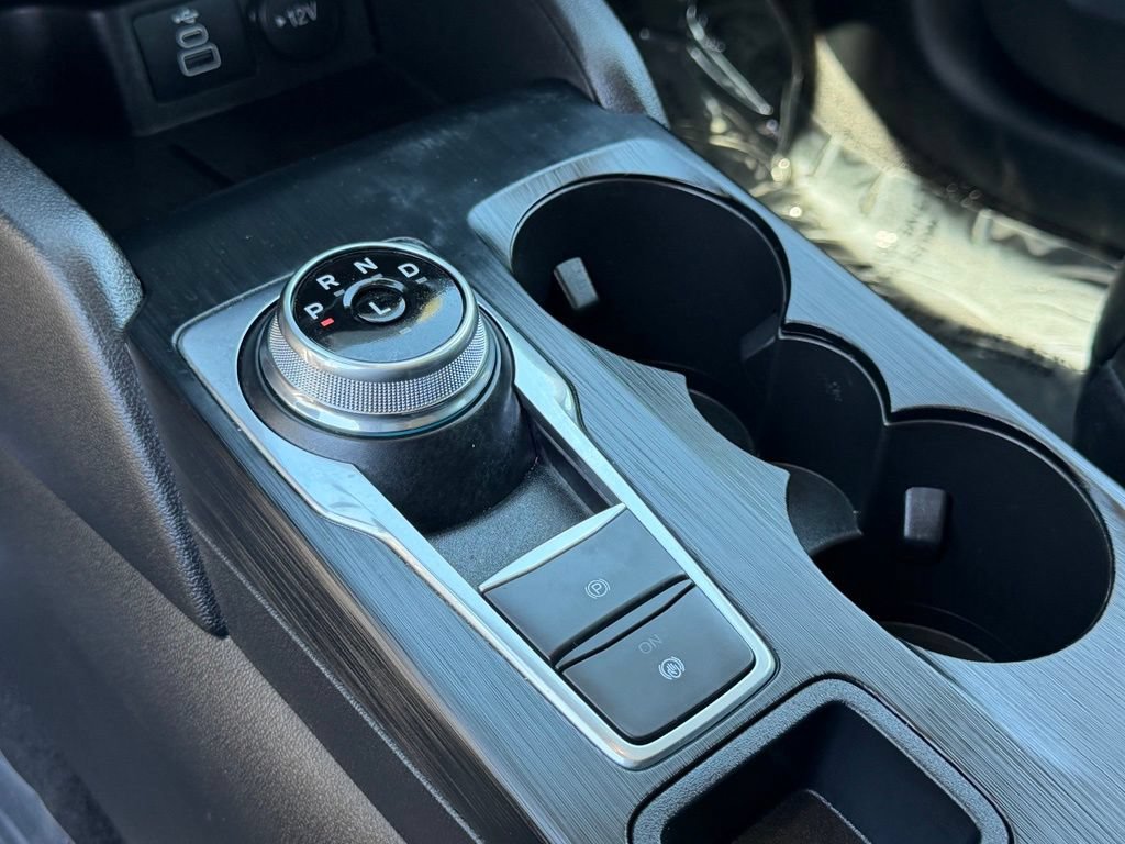 Certified 2025 Ford Escape SE FWD image 26