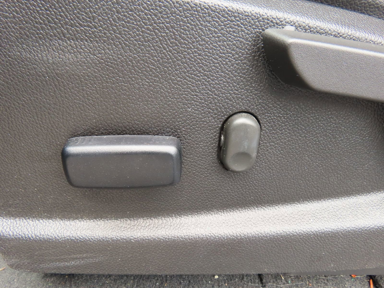 Used 2022 GMC Canyon Elevation w/ Elevation Premium Package AWD/4WD image 27