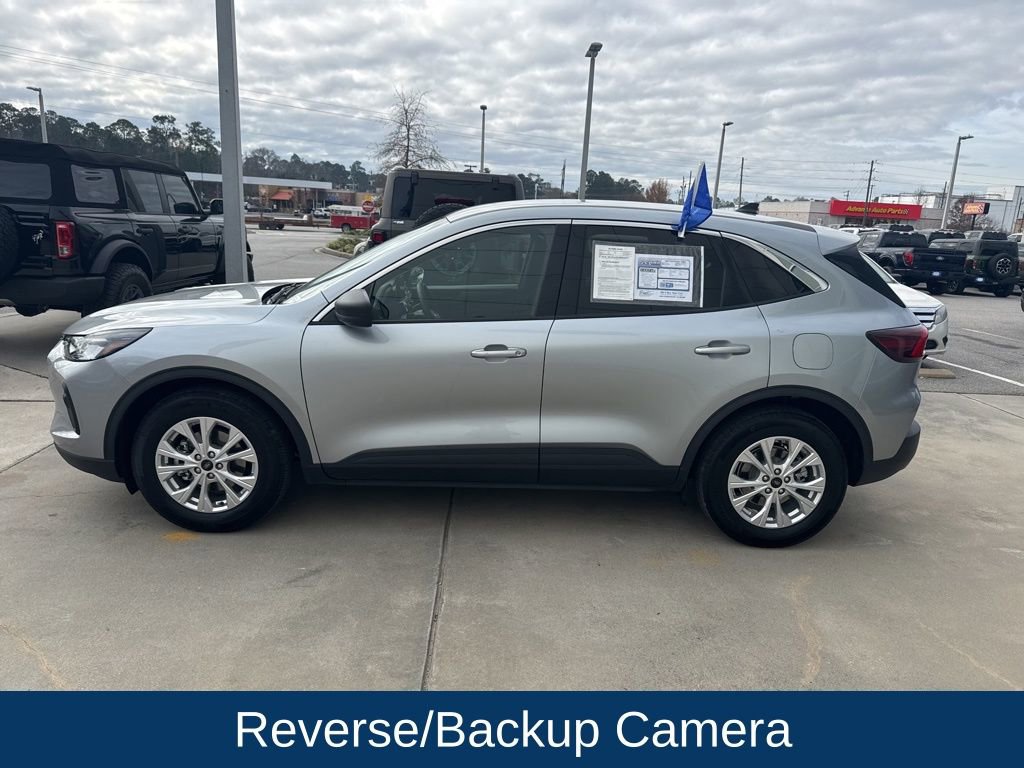Certified 2024 Ford Escape Active image 3