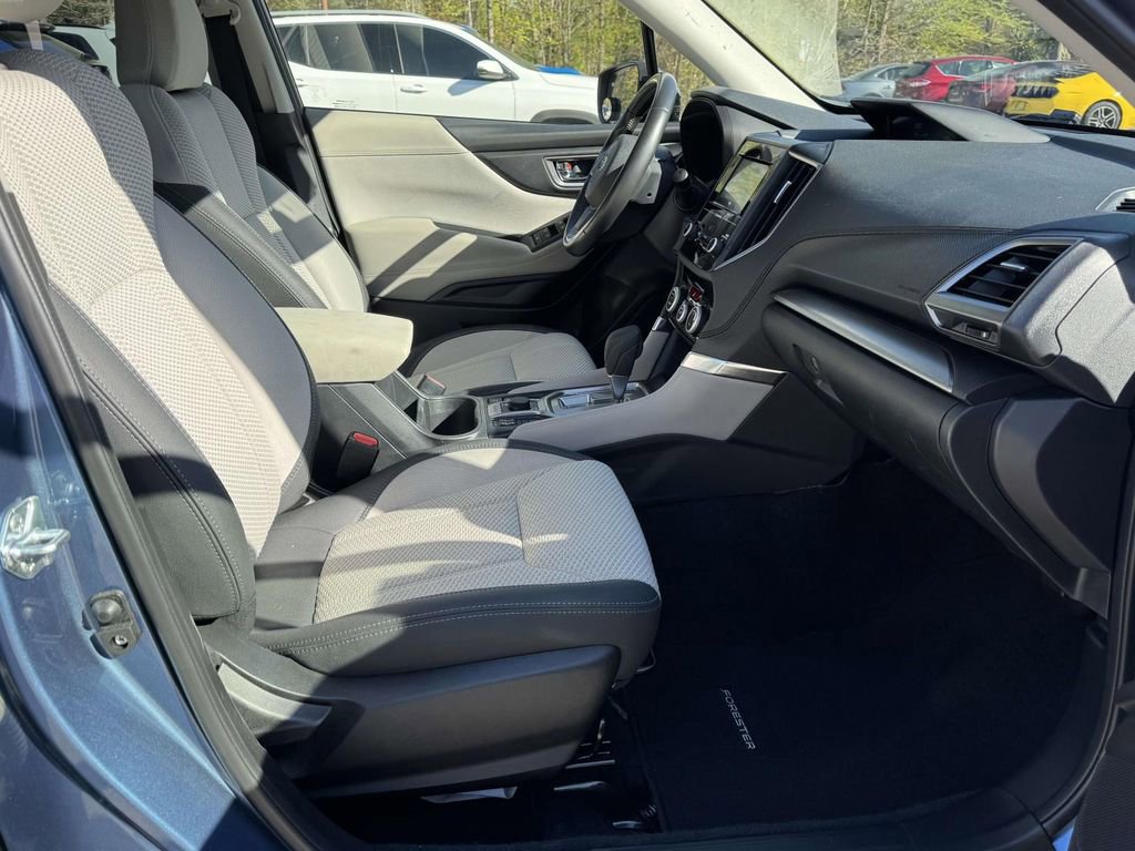 Used 2024 Subaru Forester Premium AWD/4WD image 18