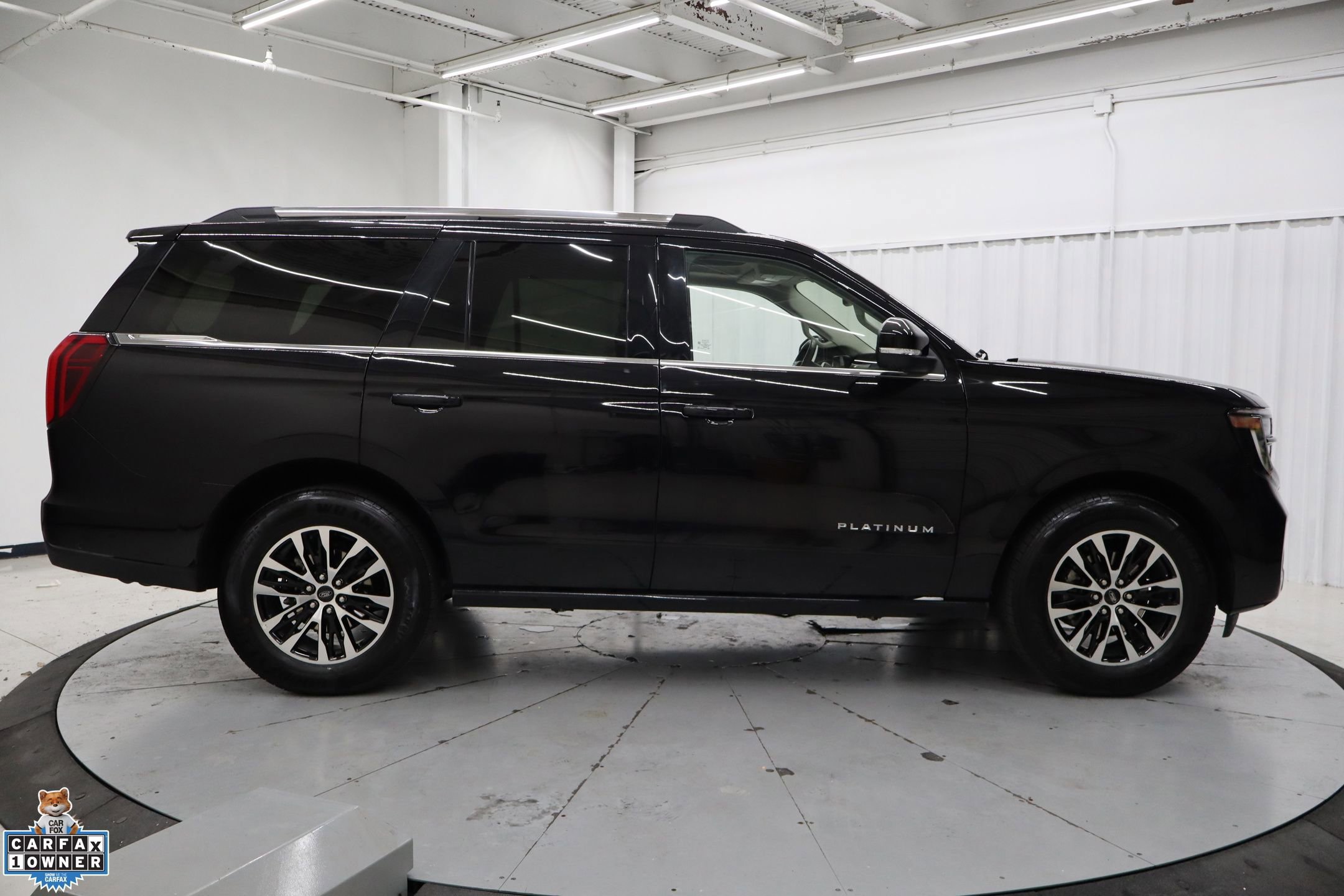 Certified 2025 Ford Expedition Platinum image 6