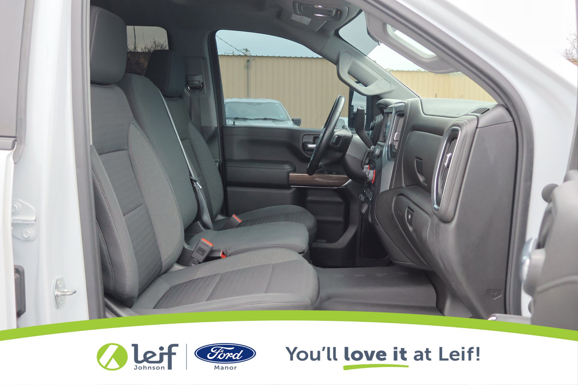 Used 2023 Chevrolet Silverado 2500 LT w/ Convenience Package image 34