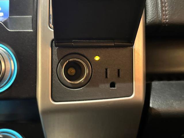 Certified 2019 Ford F150 Platinum w/ Equipment Group 701A Luxury image 31