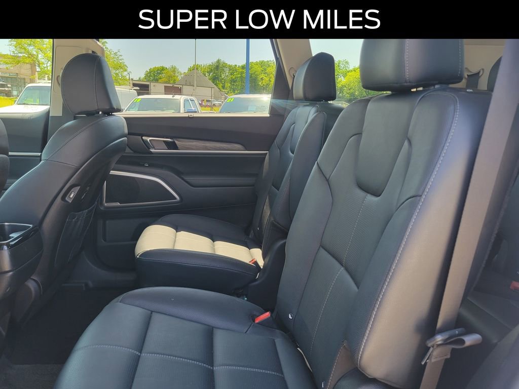 Used 2022 Kia Telluride EX w/ EX Premium Package FWD image 12