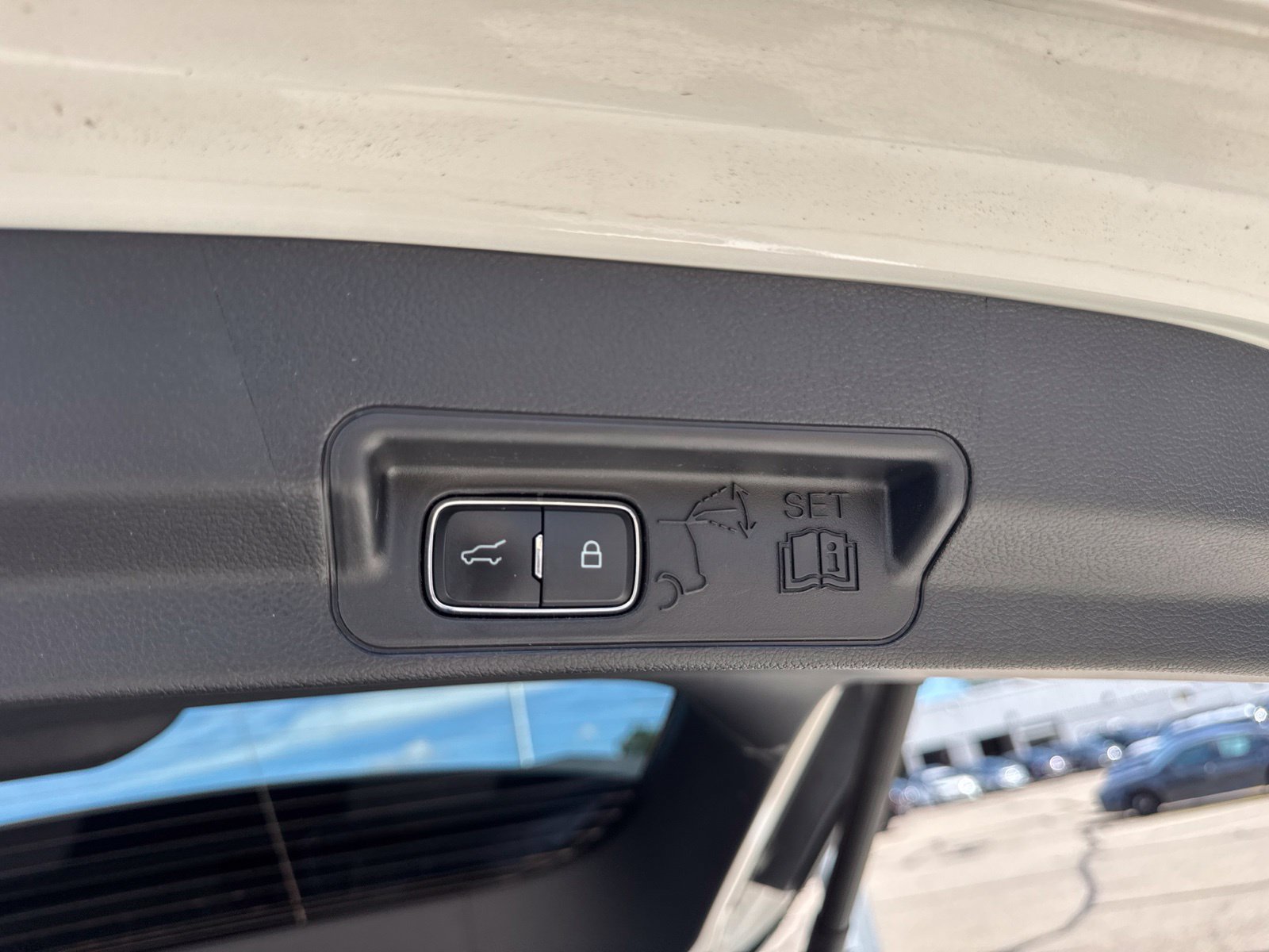 Certified 2025 Ford Explorer ST-Line AWD/4WD image 41
