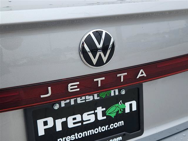 Used 2025 Volkswagen Jetta SE FWD image 30