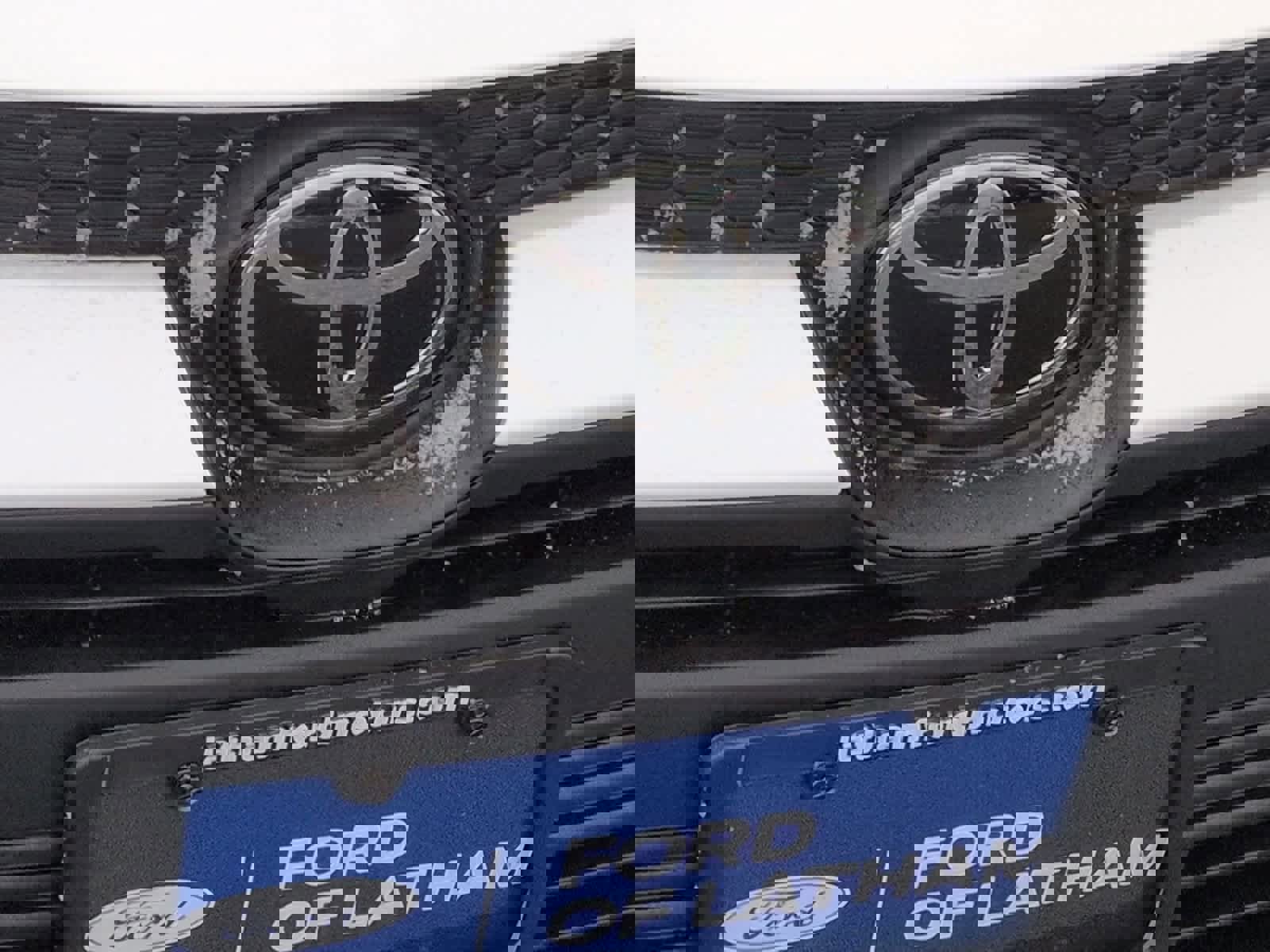 Used 2023 Toyota Corolla LE image 12