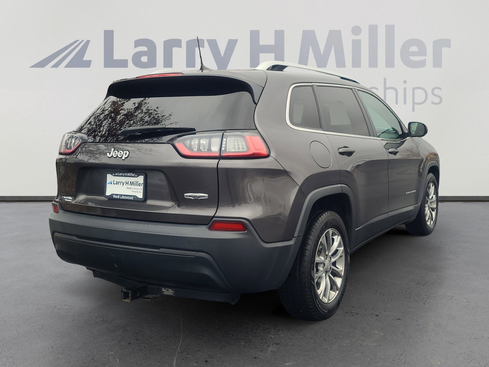 Used 2019 Jeep Cherokee Latitude Plus image 5
