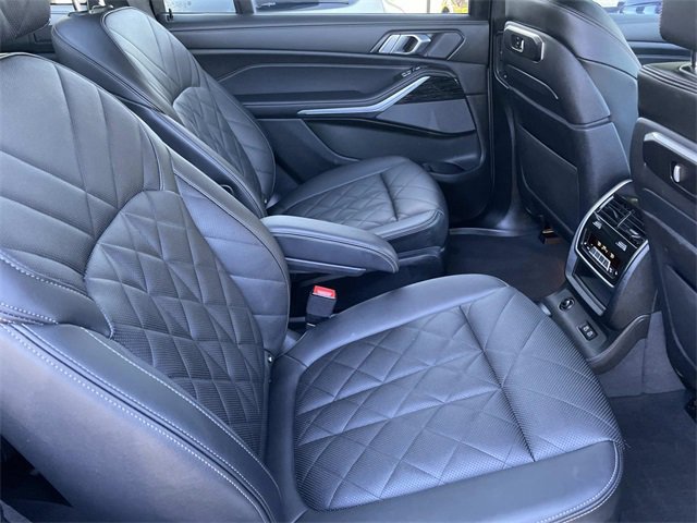 Used 2024 BMW X7 xDrive40i w/ M Sport Package image 33