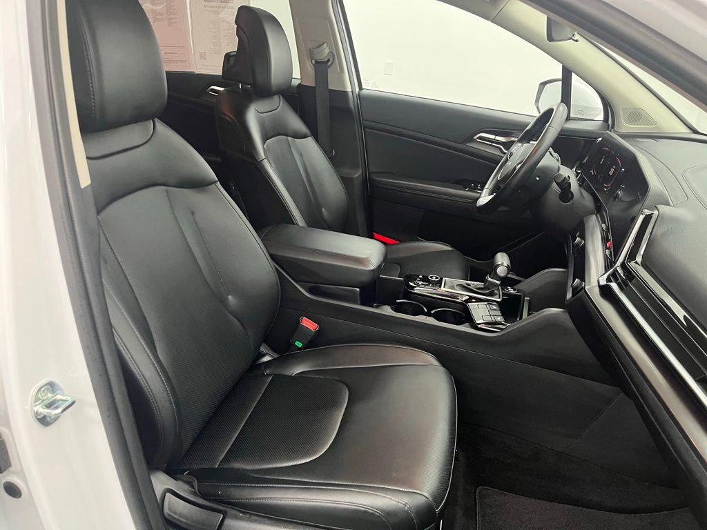 Used 2025 Kia Sportage EX image 26