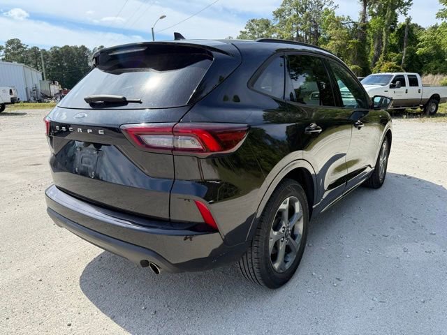 Certified 2024 Ford Escape ST-Line FWD image 3