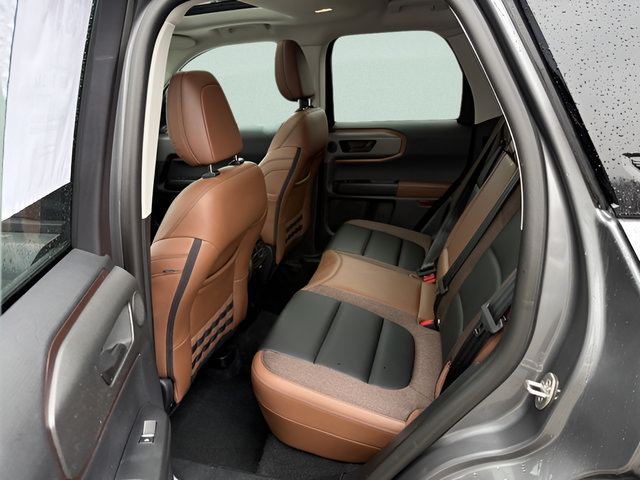 Certified 2025 Ford Bronco Sport Outer Banks w/ Outer Banks Tech Package+ AWD/4WD image 5