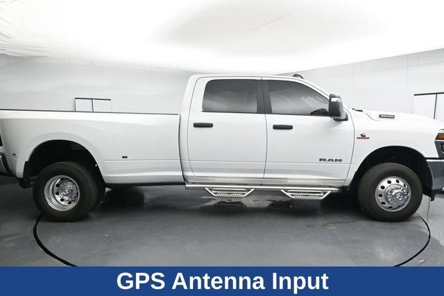 Used 2025 RAM 3500 Big Horn AWD/4WD image 14