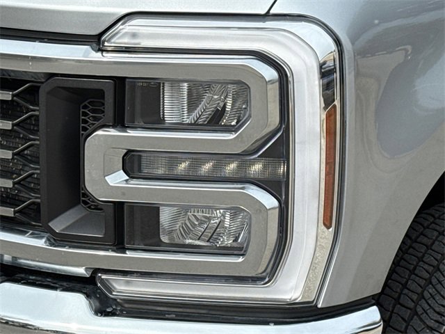 Certified 2024 Ford F350 Lariat w/ Lariat Ultimate Package image 4