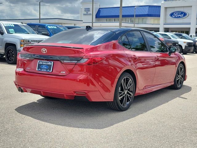 Used 2025 Toyota Camry XSE FWD image 4