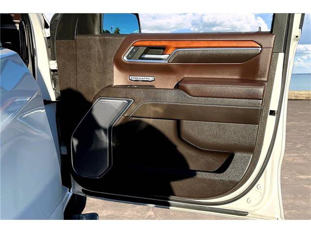 Used 2023 GMC Sierra 1500 Denali w/ Technology Package AWD/4WD image 31