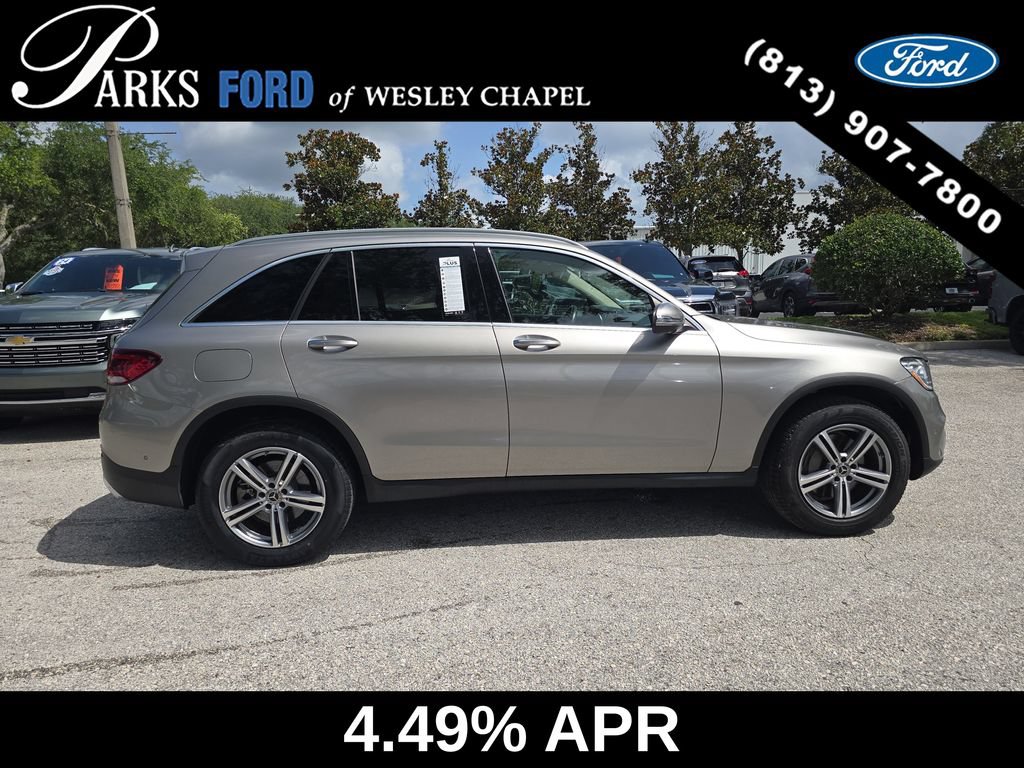 Used 2021 Mercedes-Benz GLC 300 4MATIC image 4