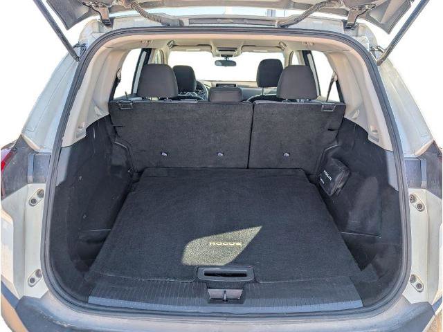 Used 2023 Nissan Rogue SV image 9