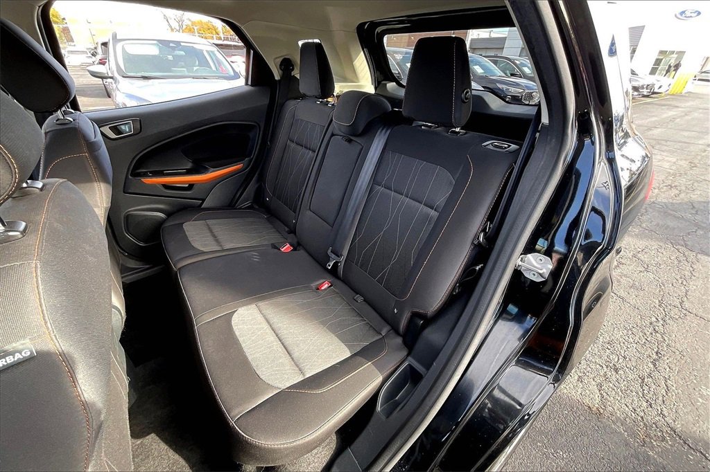 Certified 2022 Ford EcoSport SE w/ SE Appearance Package image 24