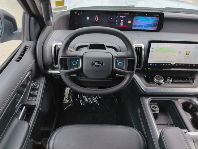 Certified 2026 Ford Expedition Platinum w/ Stealth Appearance Package AWD/4WD image 16