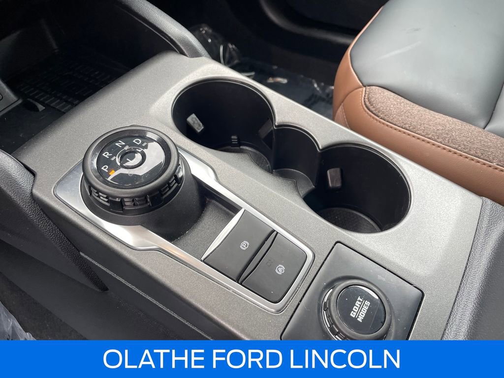 Certified 2025 Ford Bronco Sport Outer Banks w/ Outer Banks Tech Package+ AWD/4WD image 17
