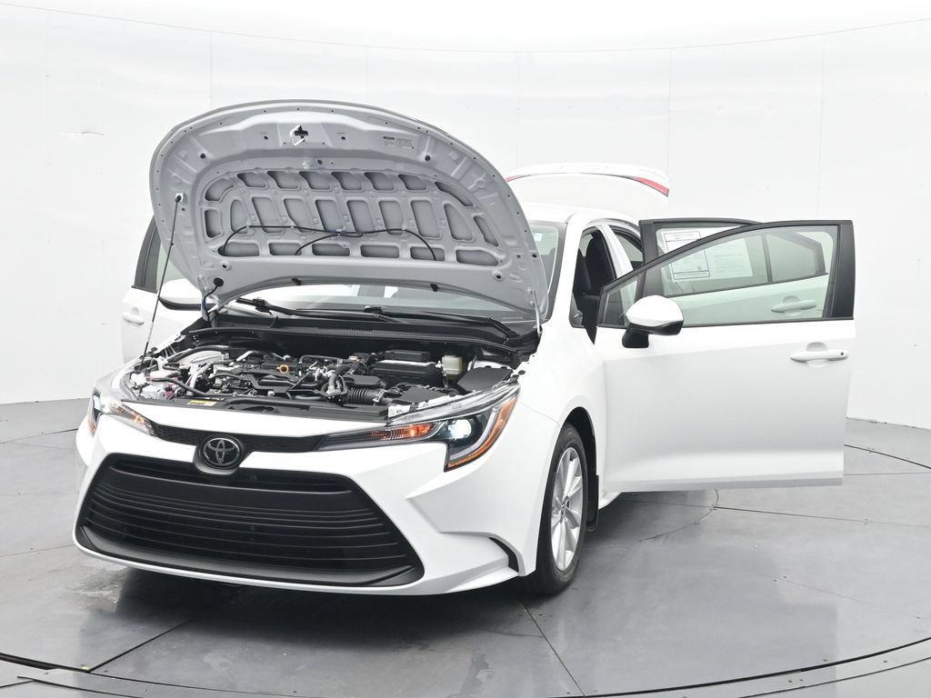 Used 2025 Toyota Corolla LE w/ LE Premium Package FWD image 42