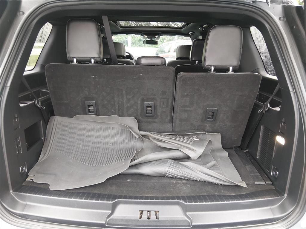 Certified 2021 Ford Expedition XLT RWD image 16