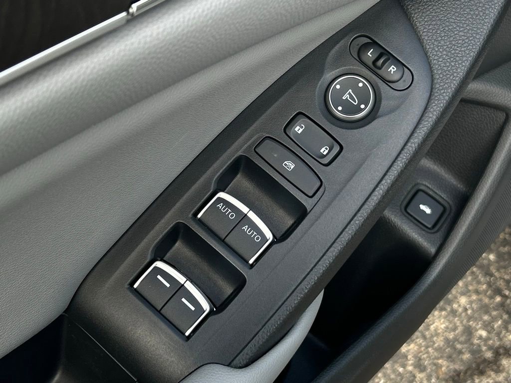 Used 2019 Honda Accord EX-L image 17