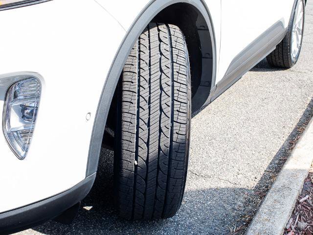 Certified 2022 Ford Escape Titanium w/ Titanium Elite Package image 9