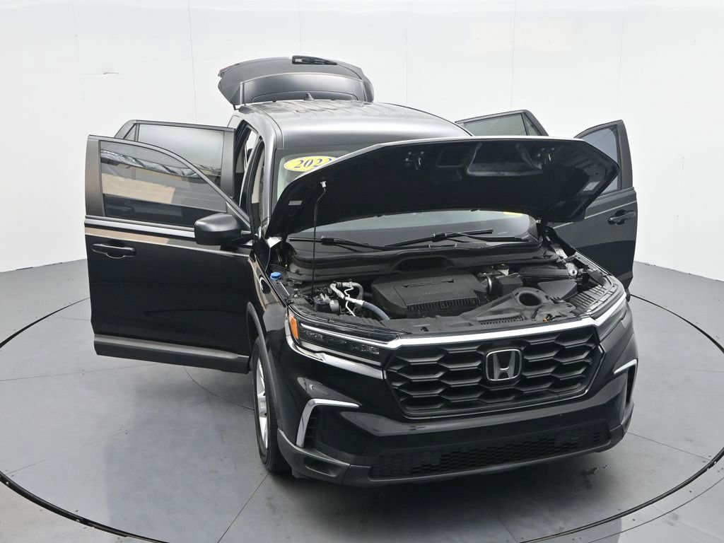 Used 2023 Honda Pilot LX image 38
