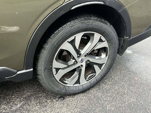 Used 2020 Subaru Outback Touring XT AWD/4WD image 11