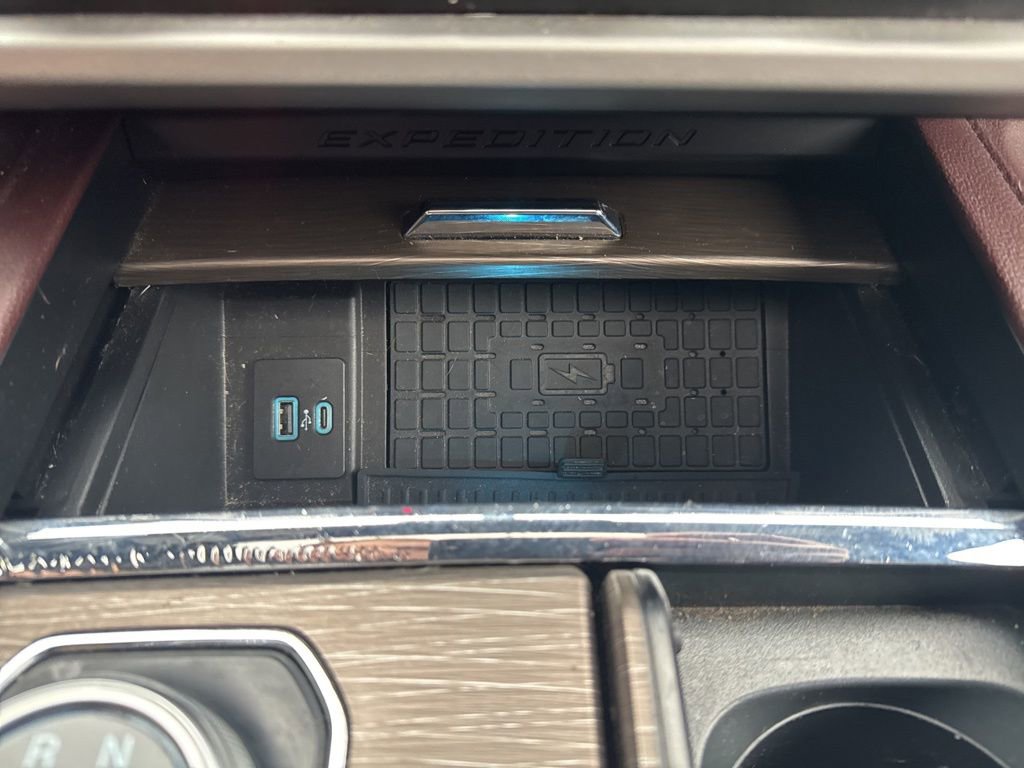 Certified 2023 Ford Expedition Limited image 7