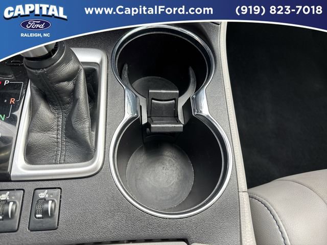 Used 2019 Toyota Highlander XLE image 30