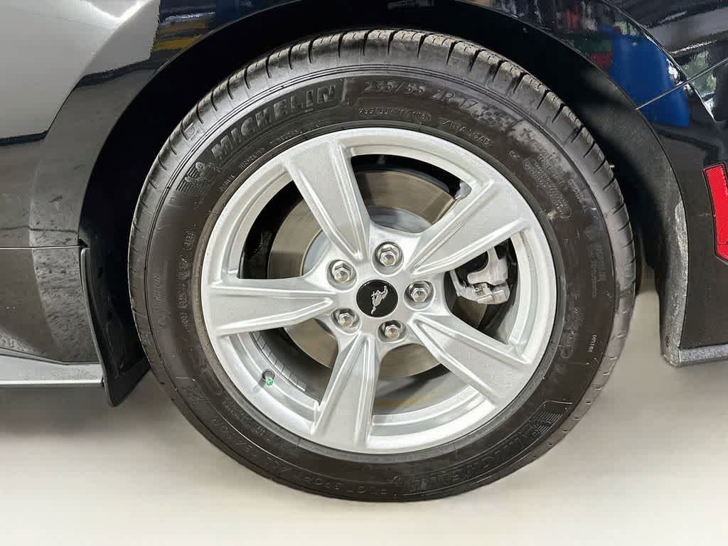 Certified 2024 Ford Mustang Coupe RWD image 8