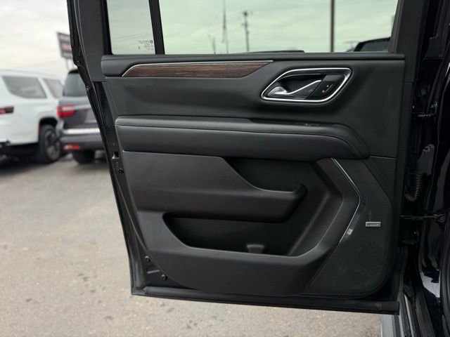 Used 2021 Chevrolet Suburban High Country image 31