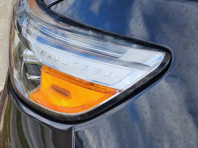Certified 2021 Ford Explorer XLT w/ Equipment Group 202A image 9