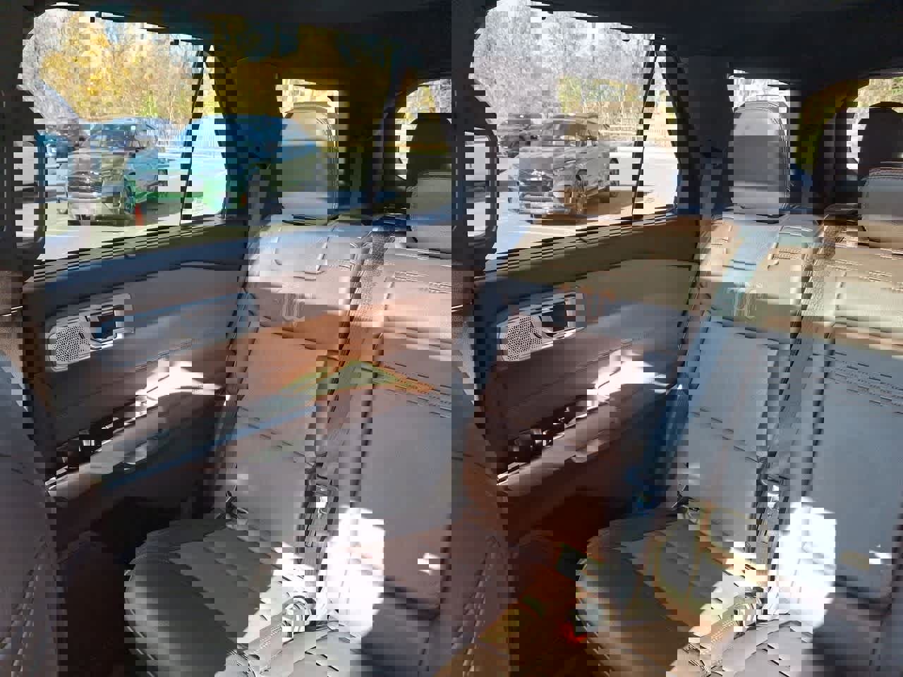 Certified 2021 Ford Explorer King Ranch w/ Premium Technology Package image 12